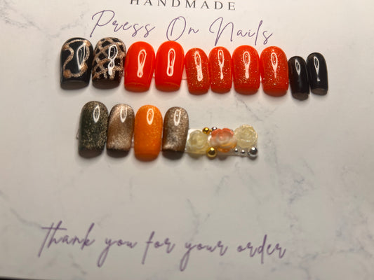 Orange Dots: Short Square